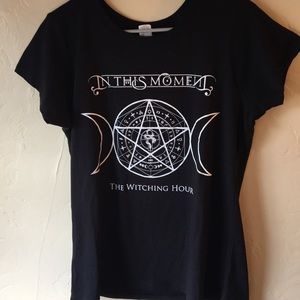 Black short sleeve shirt